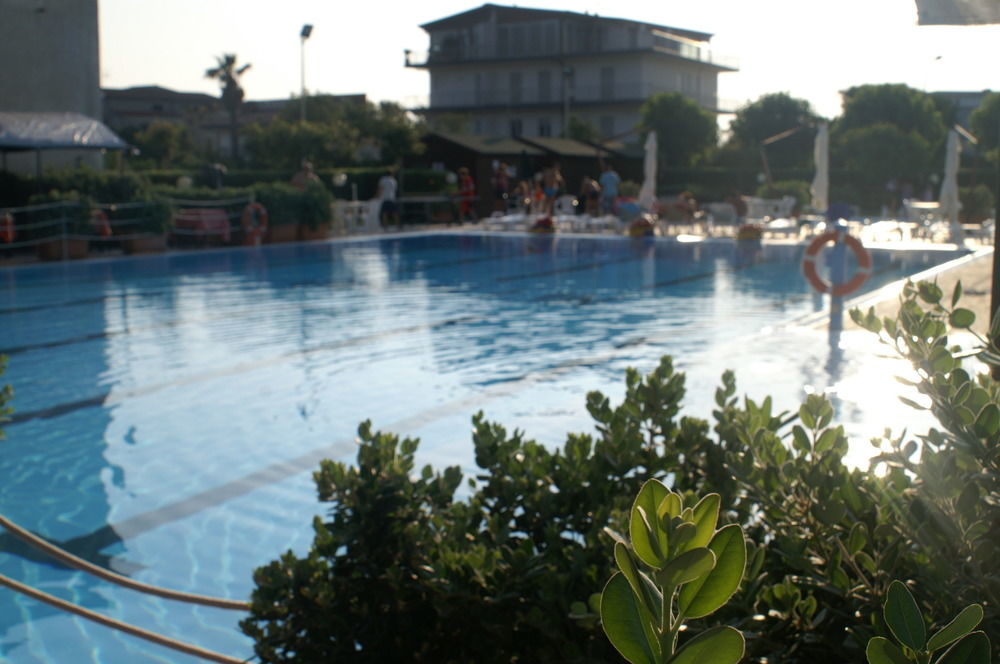 Nettuno Resort Capo dʼOrlando Exteriér fotografie